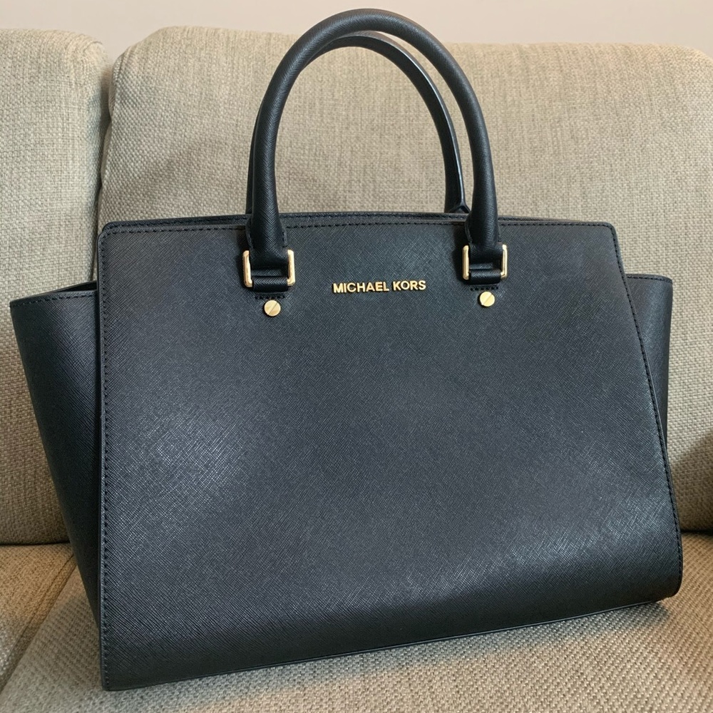 Michael Michael Kors Selma black large